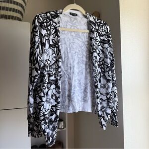 NWOT George Black and White Cardigan Floral Patterned Women’s Plus Size XXL